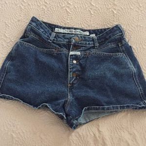 Girbaud vintage button front denim shorts 11/12